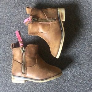 Little Girls Tan booties